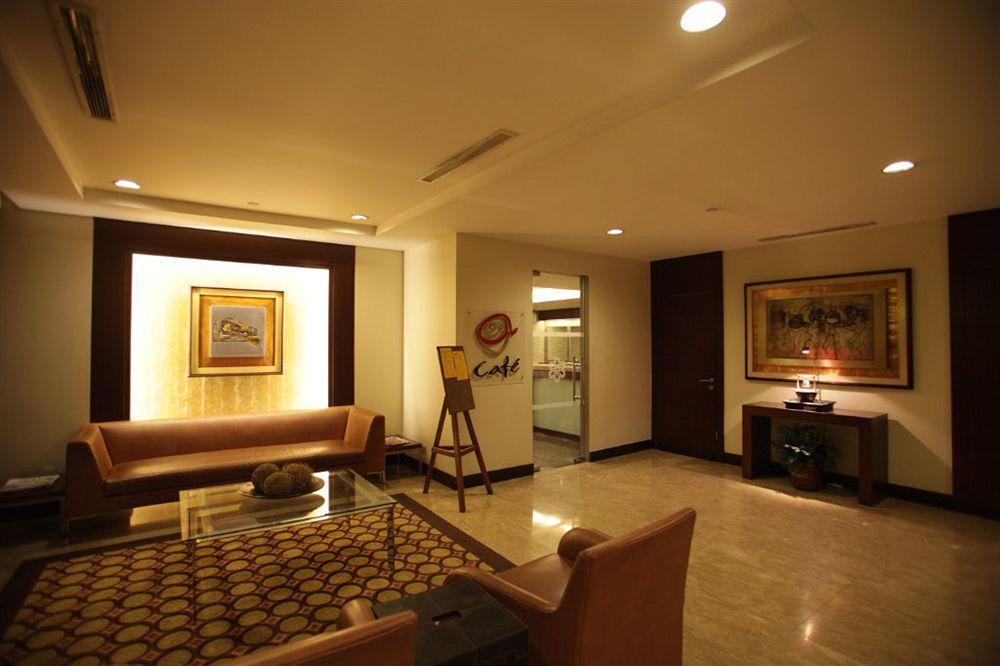 Amorsolo Mansion Hotel Makati City Exterior foto